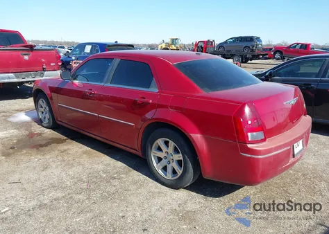 2007 Chrysler 300 Touring z USA, uszkodzony, nr VIN 2C3KA53G17H835210